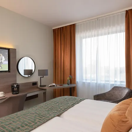 Leonardo Royal Hotel 4*