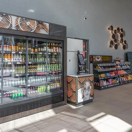 Hotel Leonardo Royal 4*