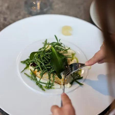 Hotel Leonardo Royal 4*