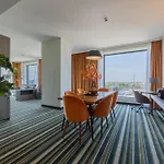 Hotel Leonardo Royal 4*