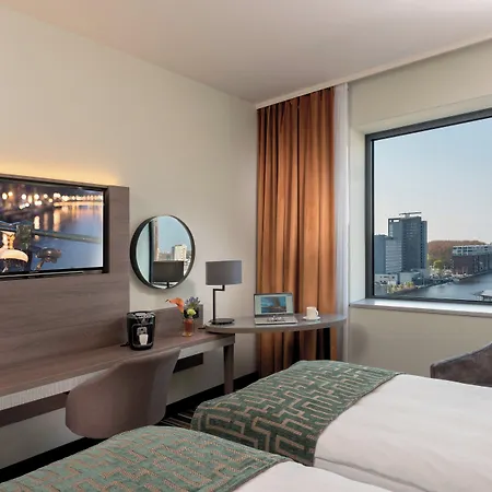 Leonardo Royal 호텔 4*