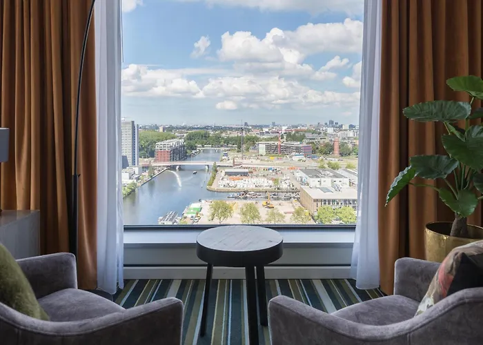 Leonardo Royal 4* Ámsterdam