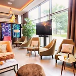 Отель Leonardo Royal 4*