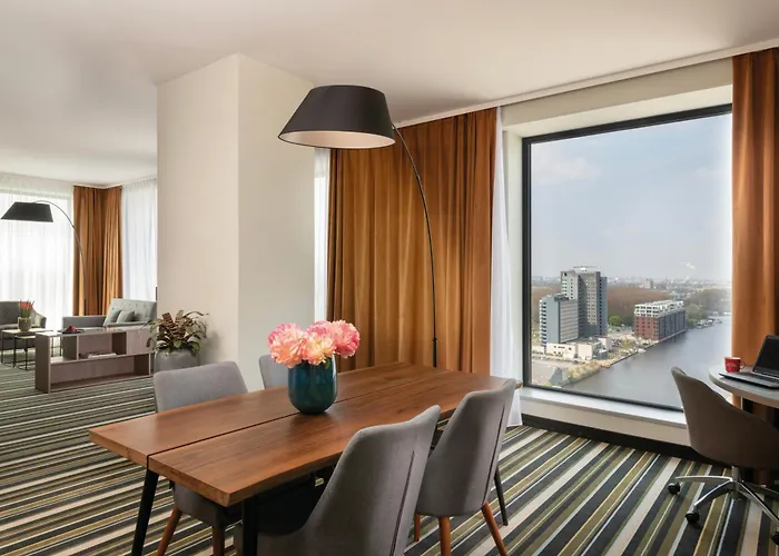 Hotel Leonardo Royal 4*