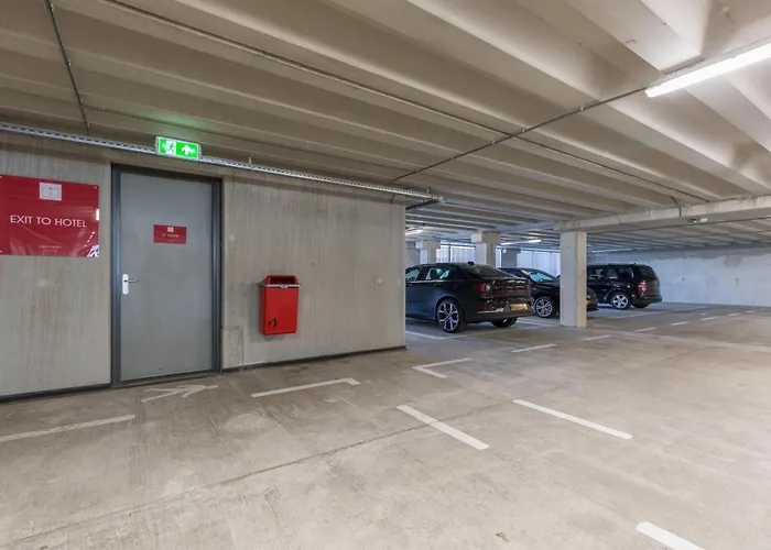 Leonardo Royal Hotel 4*