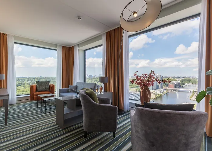 Leonardo Royal 4* Amsterdam