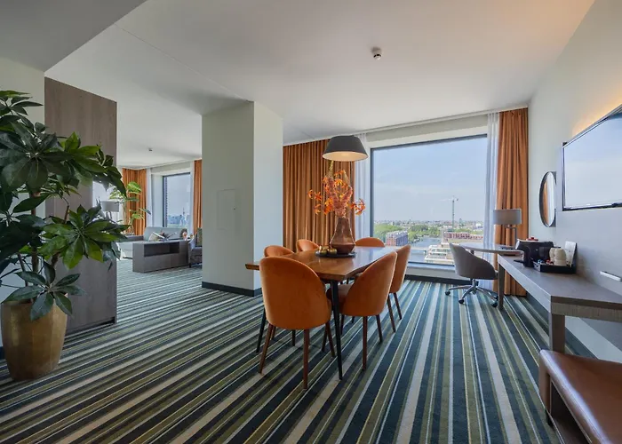 Hotel Leonardo Royal 4*